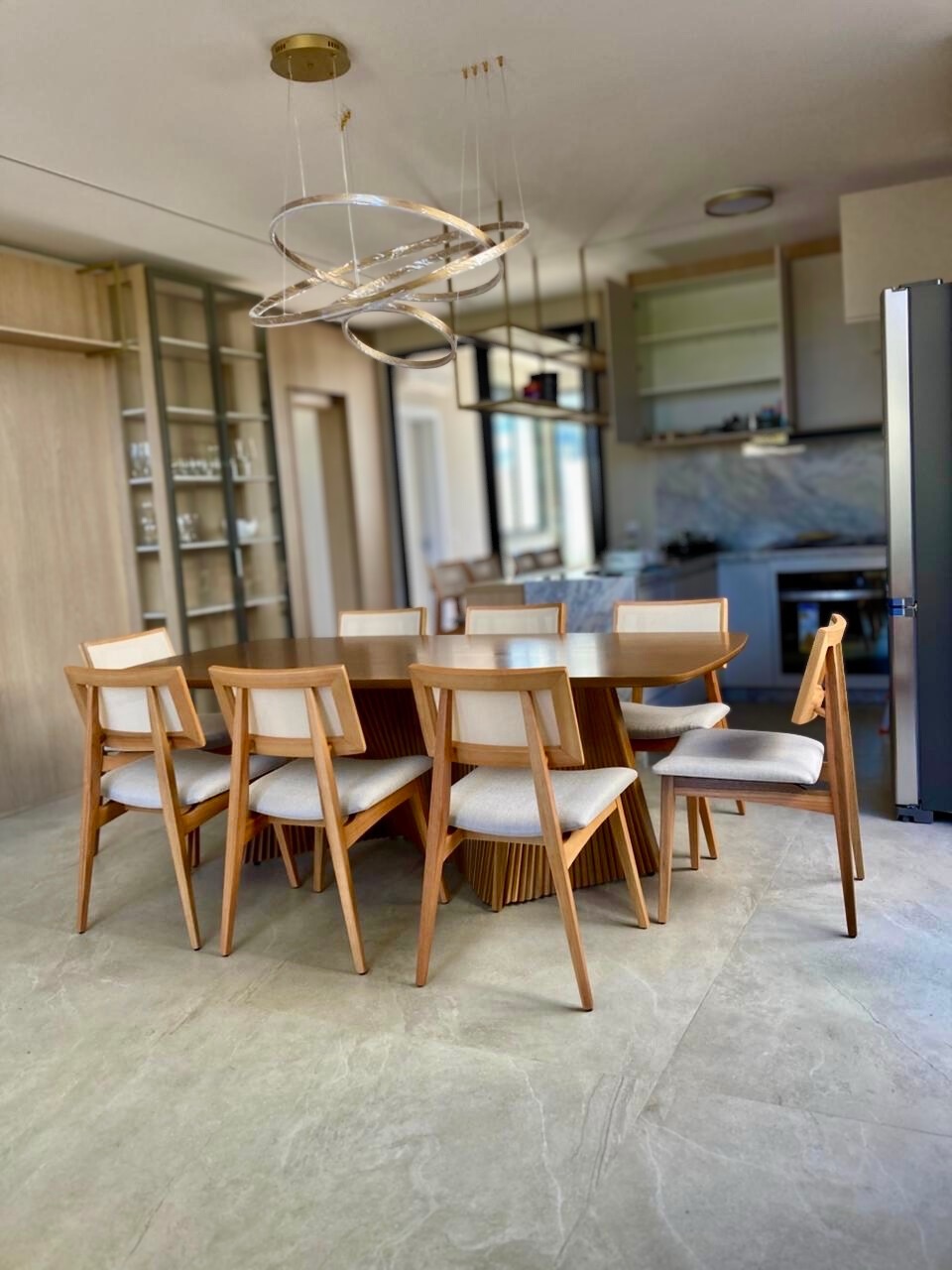 Dining Room Slide 4